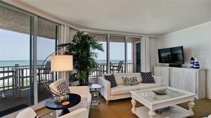 Unclassified image, 5 of 43, button