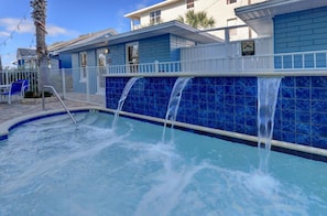 Beheizter Pool