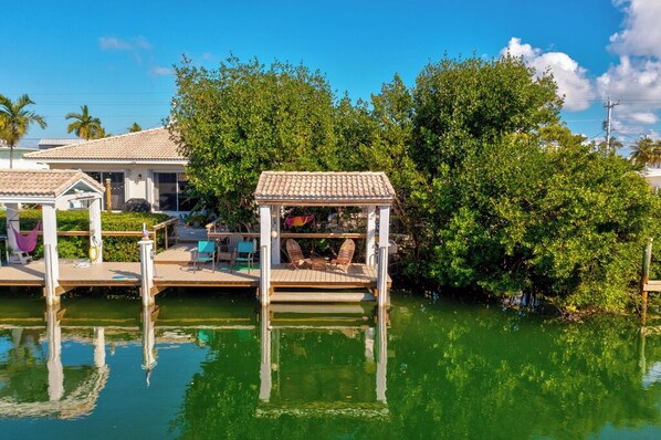 Unclassified image, 1 of 39, button