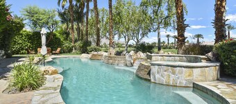 GOLFPLATZ VILLA - POOL TISCH - MISTERS! SALZWASSERPOOL