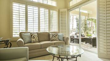 TV, fireplace, DVD player