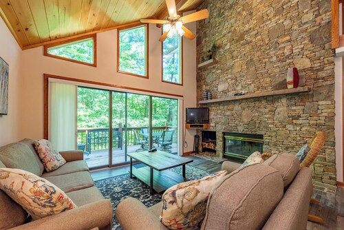 Shaded Retreat w/ Dock, Fire Pit & Games