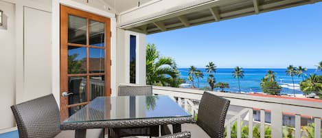 تناول الطعام بالخارج