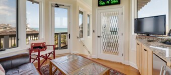 Huge Oceanfront Home with Full Golf Membership