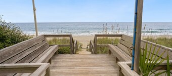 Frente al mar espectacular de estar con una cocina perfecta para el entretenimiento de invitación