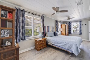 3 室のベッドルーム、アイロン / アイロン台、インターネット、ベッドシーツ