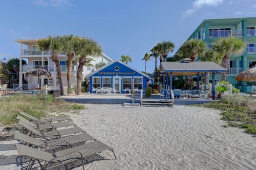 Angler at The Arbors – Retro Beach Cottage w/ Heated Pool, Private Beach Area & Walkable Dining