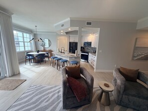 Interior - Relax In This Poolside Paradise! (Bonita Springs)