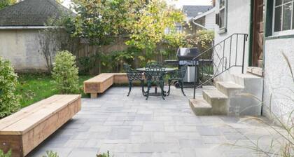 casco histórico, a pie de todo, bbq / grill, wifi, estacionamiento, porche delantero y patio trasero