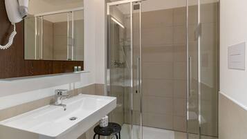 Ducha, cabezal de ducha tipo lluvia, secador de pelo, bidet