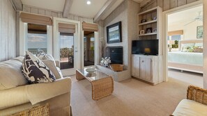 TV, fireplace, DVD player, stereo