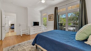 5 bedrooms, WiFi, bed sheets