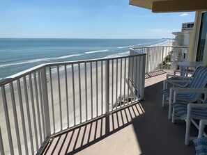 Property grounds - Updated Direct Oceanfront - 3 bedroom #1007; Beach Access and Heated Pool (Daytona Beach Shores)