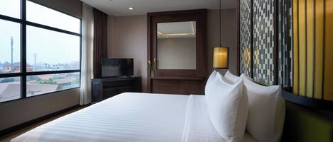 Premium bedding, minibar, in-room safe, individually furnished