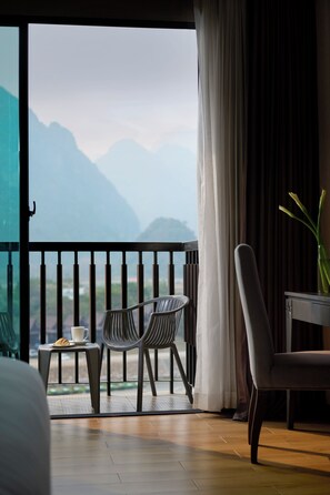 Premium bedding, minibar, in-room safe, individually furnished