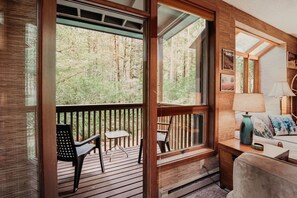 Interior - 84SW - Sauna - Soaker Tub - Fireplace - Sleeps 6 by RedAwning (Glacier)