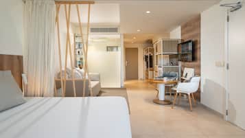 Egyptian cotton sheets, premium bedding, free minibar items
