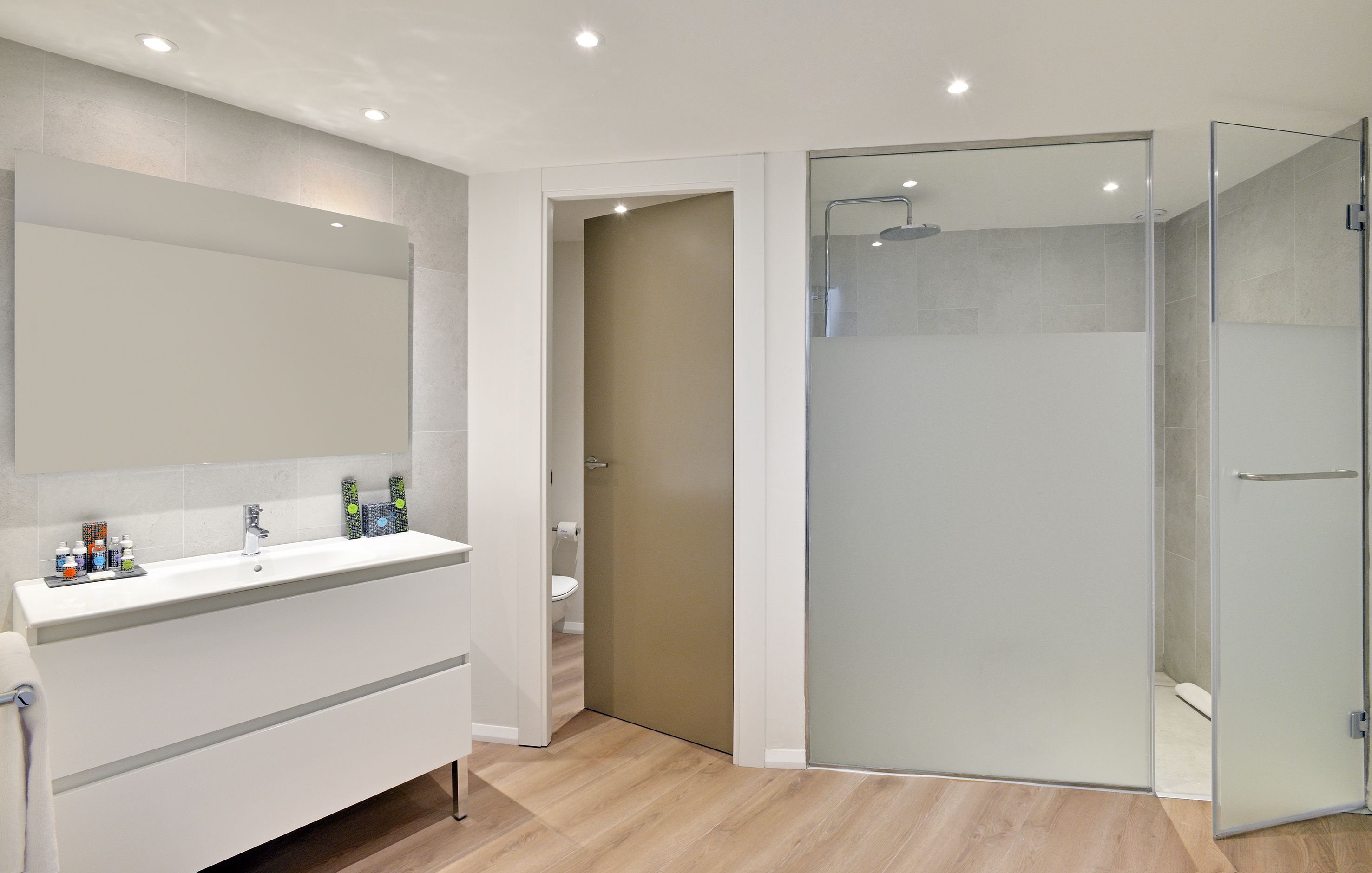 The Panoramic Loft | Sábanas de algodón egipcio, ropa de cama de alta calidad y minibar 