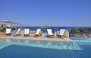2 outdoor pools, sun loungers - INNSiDE by Meliá Calviá Beach (Calvia)