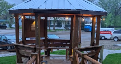 Sagebrush Inn and Suites