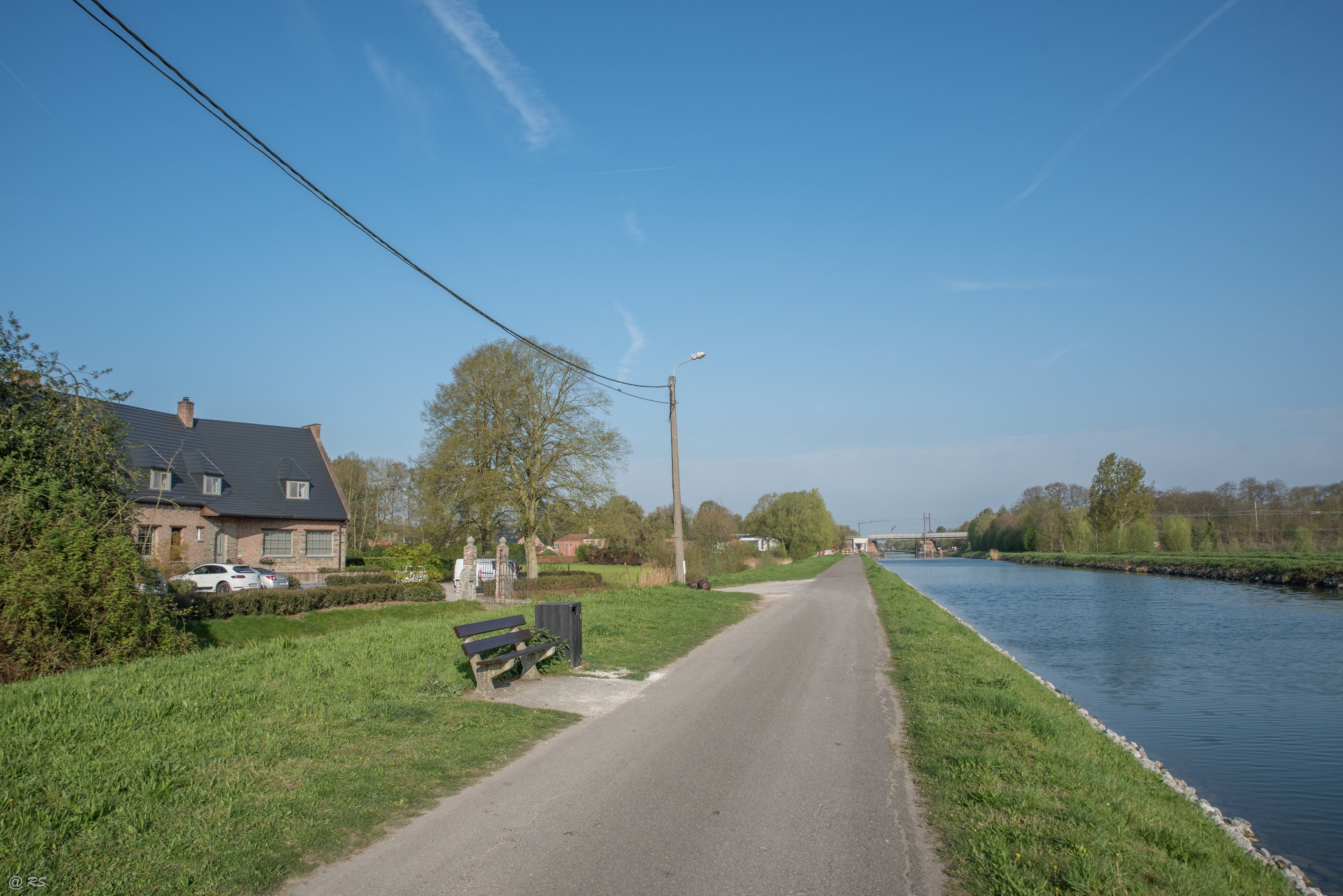 住宿正面 - 傍晚/夜晚