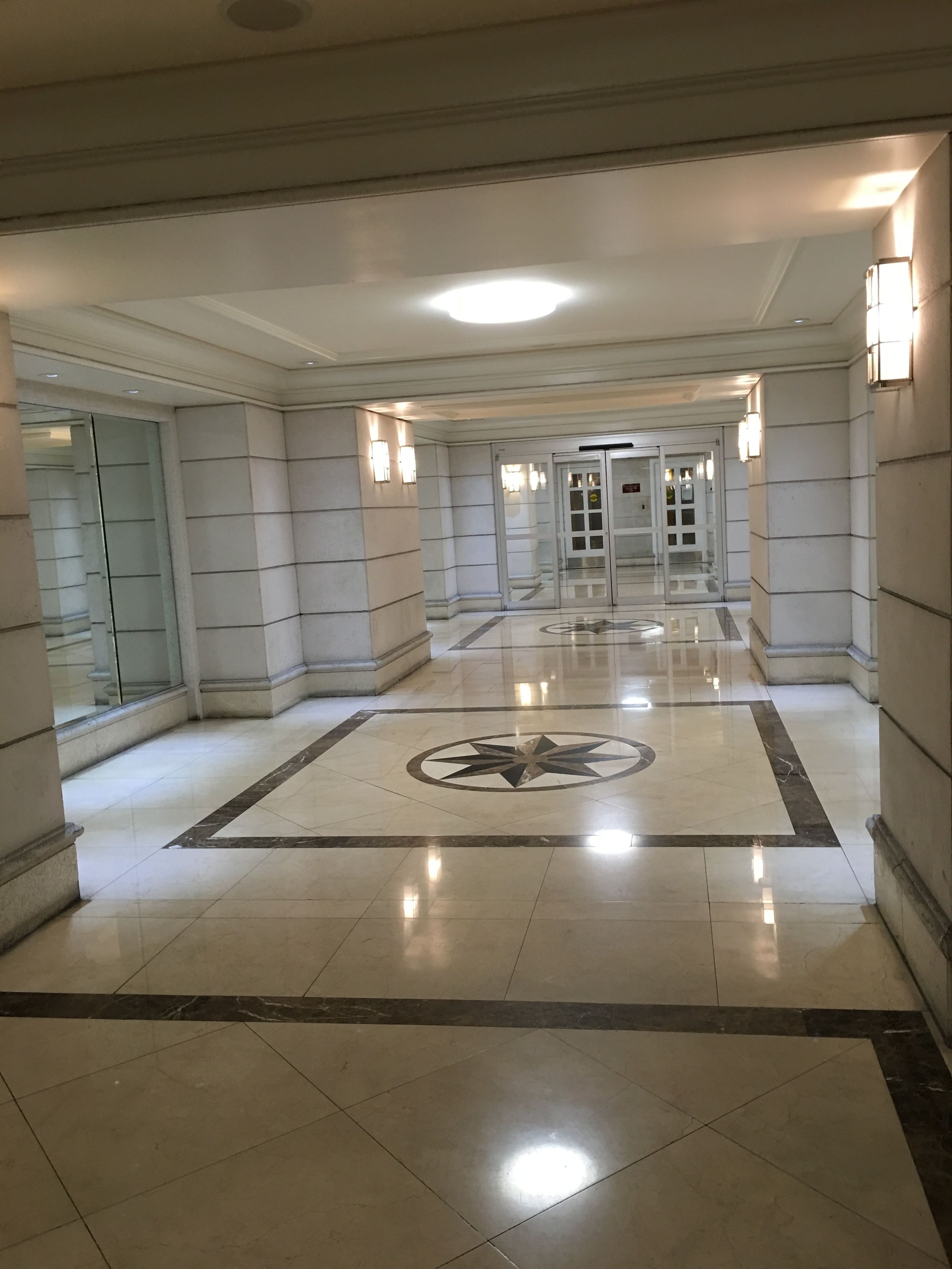 Pintu masuk interior