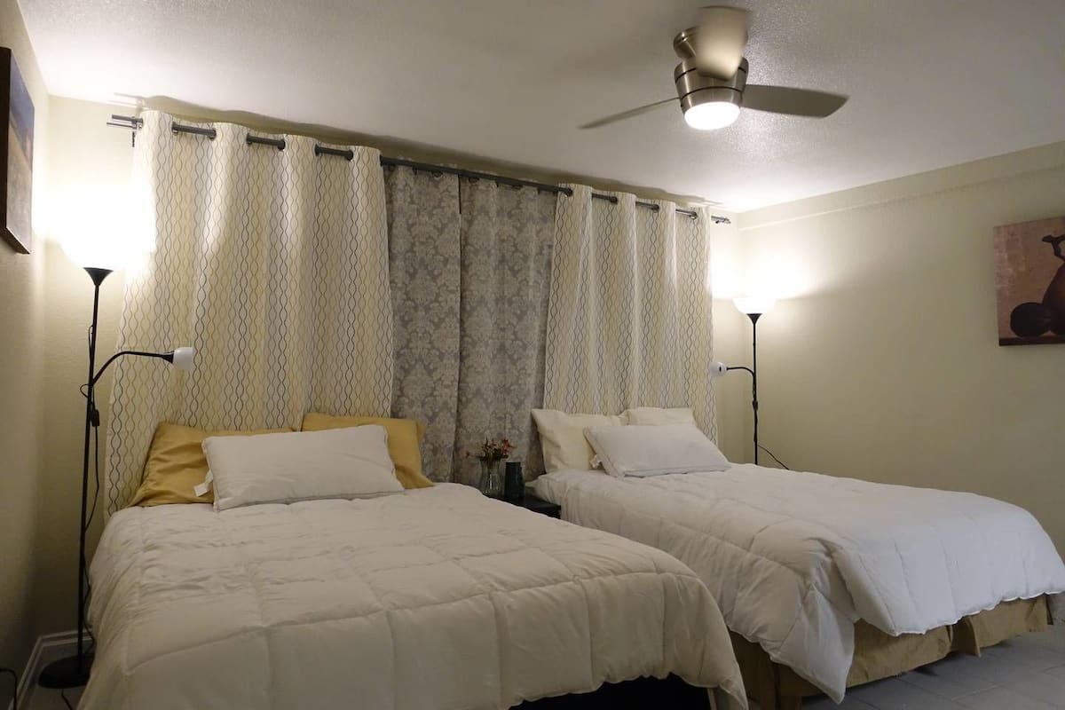 Comfort Suite, 2 Bedrooms, Kitchen, Mountain View