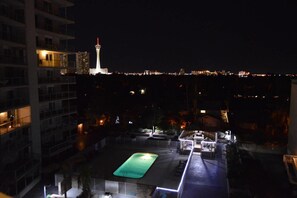 Comfort Suite, 2 Bedrooms, Kitchen, Mountain View | View from property