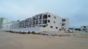Family Townhome, 2 Bedrooms | Terrace/patio - Condo Playa E (Mazatlán)