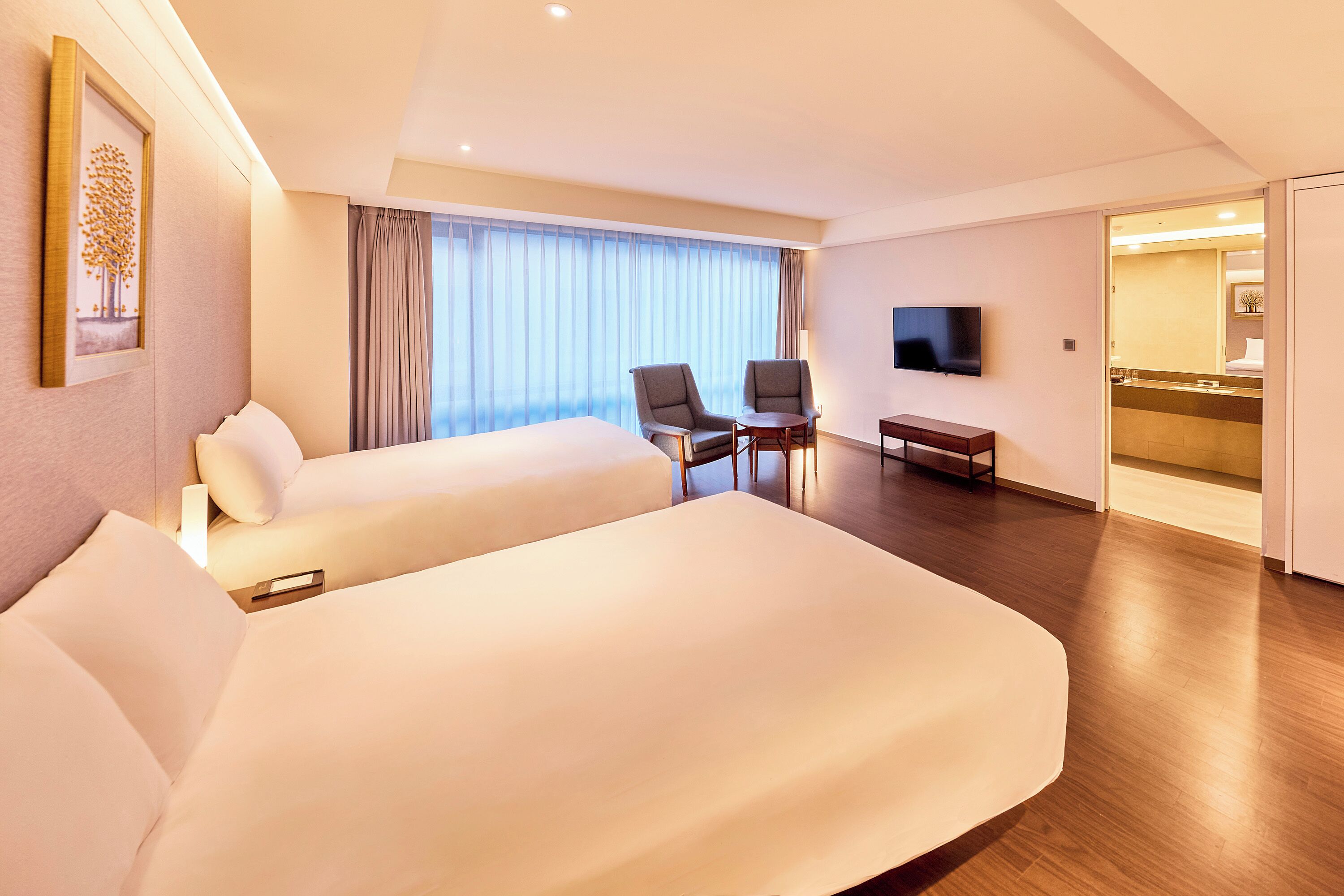 suite | in-room safe, desk, soundproofing, iron/ironing board
