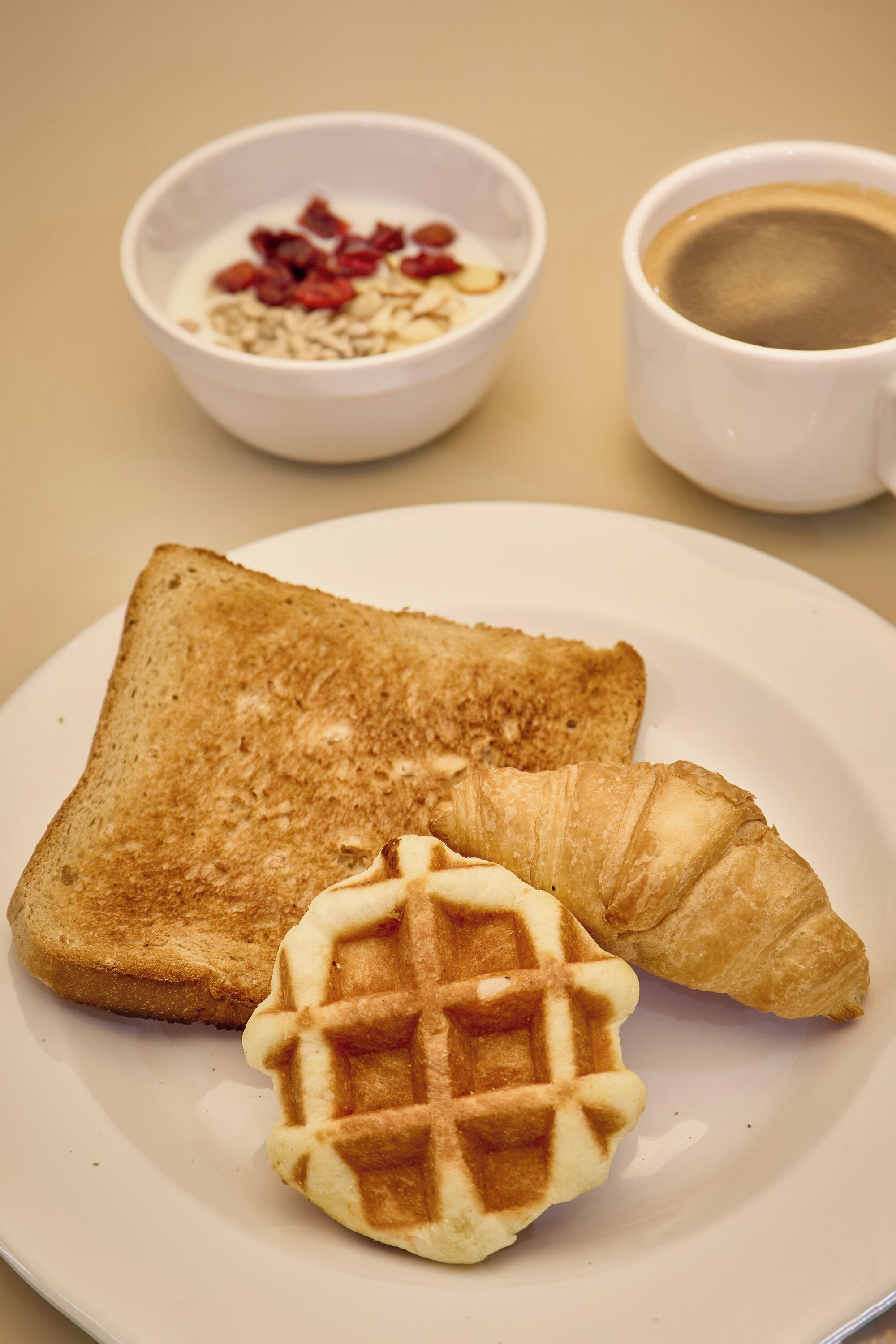 daily buffet breakfast (krw 20000 per person)