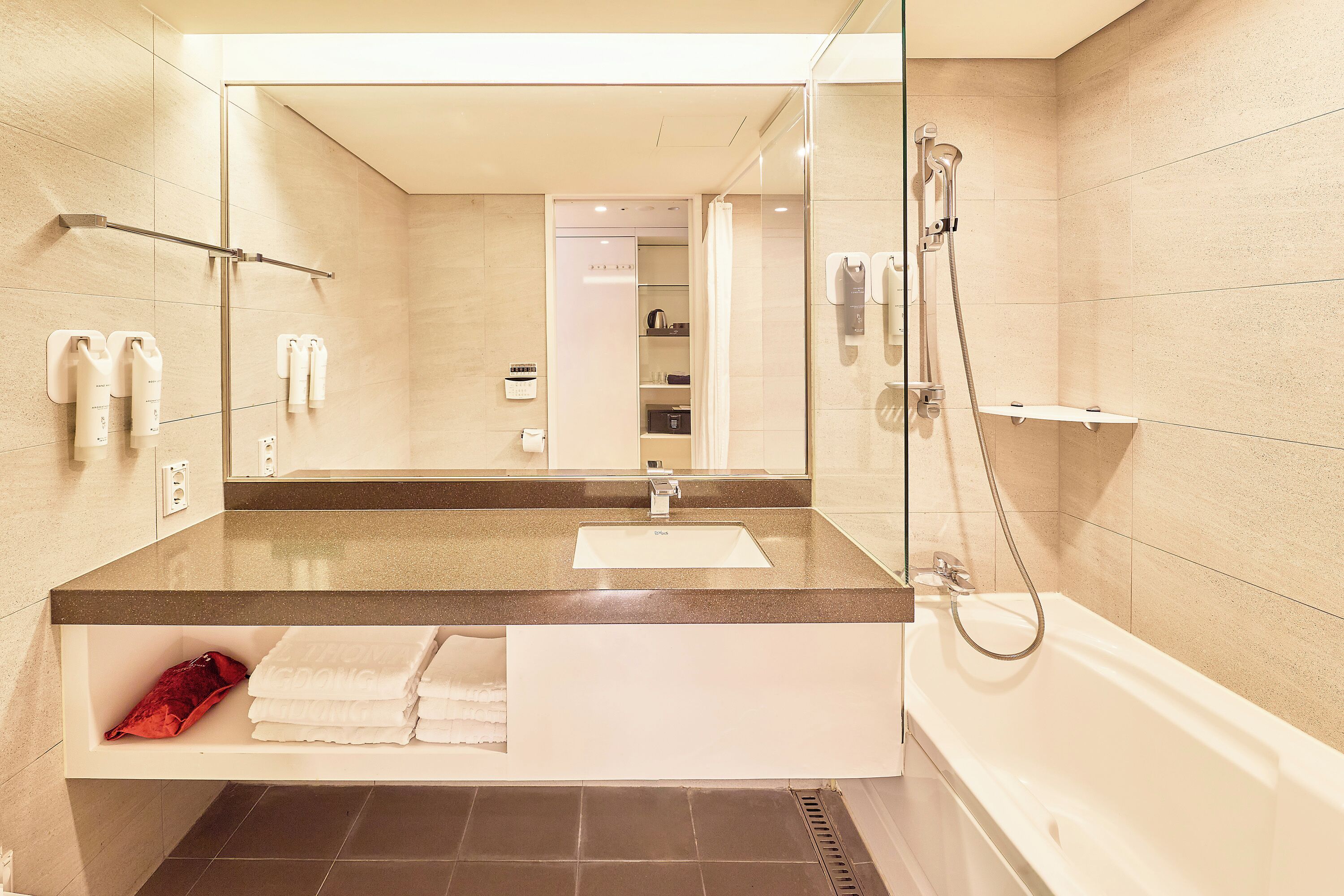 triple room | bathroom | hair dryer, slippers, bidet, towels