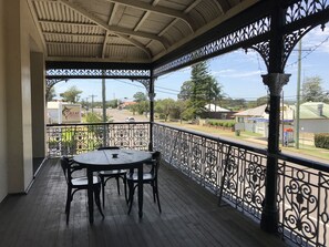 View from property - Caledonia Hotel (Aberdare)