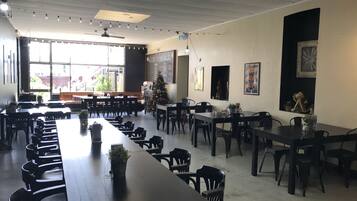 Lunch and dinner served, local and international cuisine