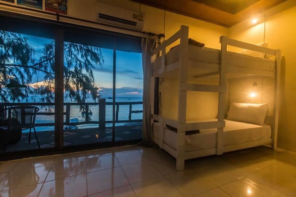 Mixed Dormitory with Sea View | Wi-Fi gratuit