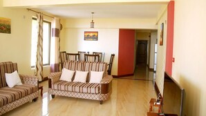 TV - Kigali Village Suites (Kigali)