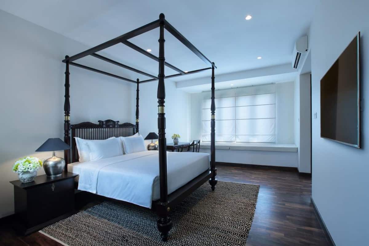 Super Deluxe (Room 5) | Egyptian cotton sheets, in-room safe, iron/ironing board, free WiFi