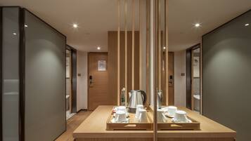 Bañera con ducha, cabezal de ducha tipo lluvia