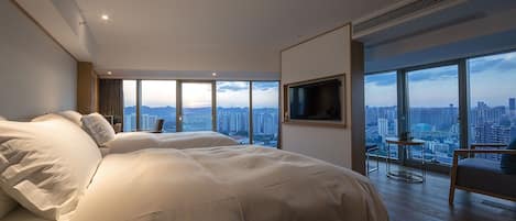 Whole-View Twin Beds Room | Premium bedding, down comforters, desk, blackout drapes