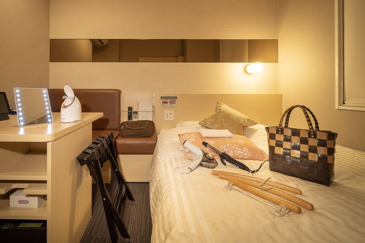 Women Only Standard Double Room Breakfast Included