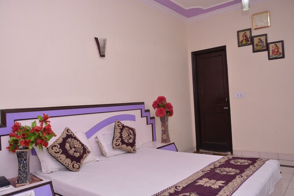 1 bedroom, in-room safe, soundproofing, rollaway beds