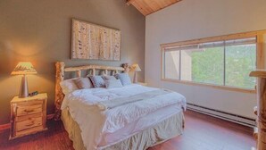 2 chambres, fer et planche à repasser, Wi-Fi gratuit, draps fournis