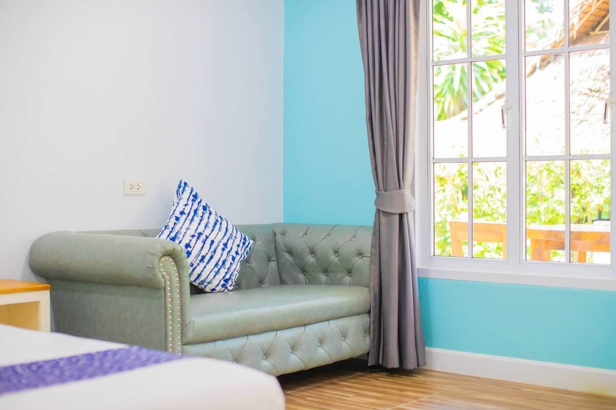 standard double room | blackout curtains, free wifi