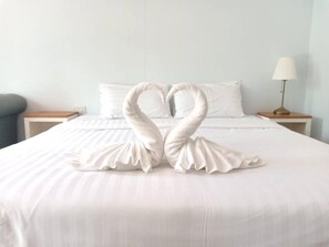 Blackout drapes, free WiFi