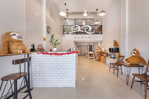 Sloth Hostel Don Mueang
