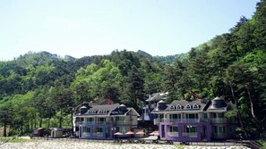 Front of property - Royaltree Pension (Yangyang)