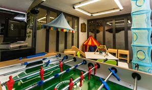 Children’s play area – indoor