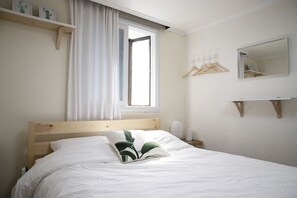 Standardzimmer (202) | Bügeleisen/Bügelbrett