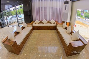 Sala de estar en el lobby