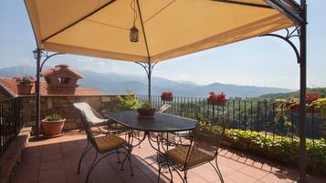 Appartement Familial, 2 chambres, terrasse, vue vallée | Terrasse/Patio